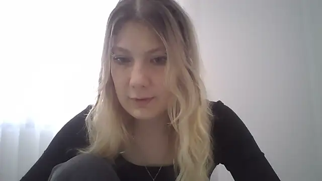 Snapshot of Foxy_Bright chatting on 2, 3, 2026 Foxy Bright online show from 2, 3, 2026