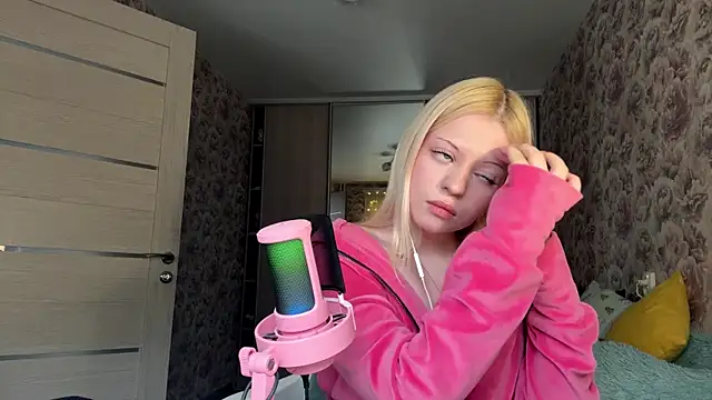 Snapshot of JeneeBIanks chatting on 20, 2, 2026 JeneeBIanks online show from 20, 2, 2026