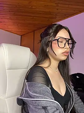 Snapshot of Mady_Pink chatting on 27, 2, 2026 Mady Pink online show from 27, 2, 2026