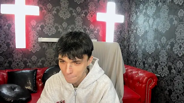 Snapshot of ClarkBev chatting on 1, 3, 2026 ClarkBev online show from 1, 3, 2026