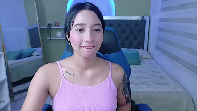 Snapshot of ivvoncute chatting on 22, 6, 2026 ivvoncute online show from 22, 6, 2026