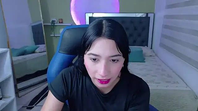 Snapshot of ivvoncute chatting on 23, 6, 2026 ivvoncute online show from 23, 6, 2026