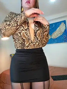 Viictoria-Jones online show from 15, 4, 2026