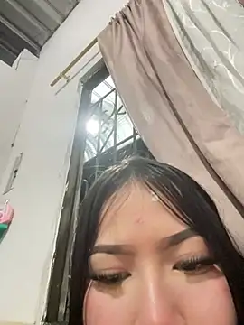 Snapshot of gatinholl chatting on 15, 3, 2026 gatinholl online show from 15, 3, 2026