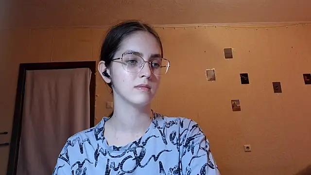 Katelemon online show from 24, 6, 2026
