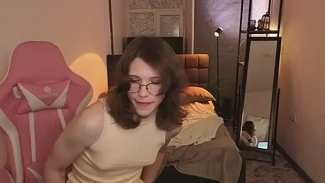 ZoriaLovesLuna online show from 7, 3, 2026