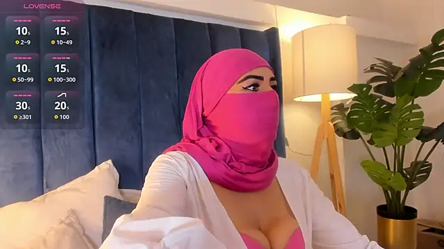 Snapshot of _jamiila chatting on 9, 4, 2026 jamiila online show from 9, 4, 2026