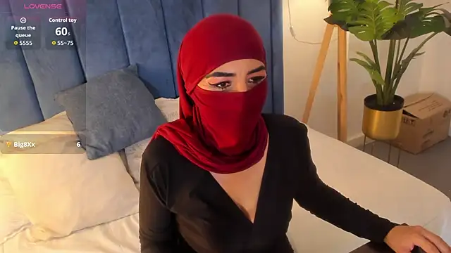 Snapshot of _jamiila chatting on 14, 4, 2026 jamiila online show from 14, 4, 2026