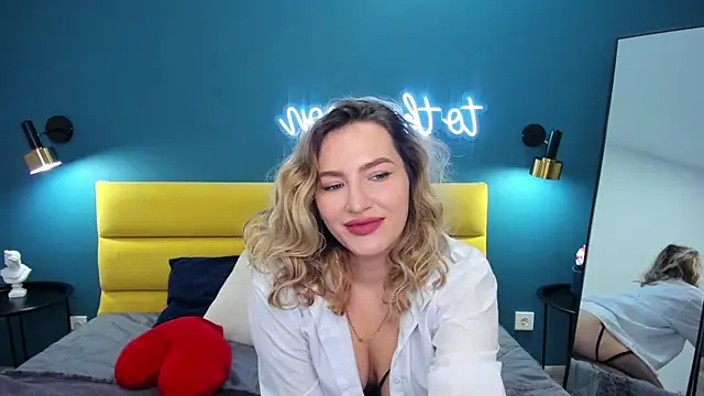 StellaAlluring online show from 10, 3, 2026