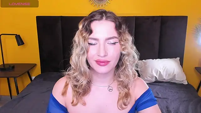 StellaAlluring online show from 17, 4, 2026