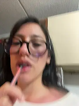 Snapshot of susi_chimm chatting on 2, 3, 2026 susi chimm online show from 2, 3, 2026