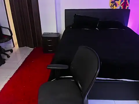 ginebrapurple online show from 15, 3, 2026