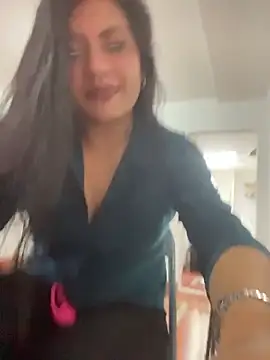 Snapshot of celeste_z chatting on 2, 6, 2026 celeste z online show from 2, 6, 2026