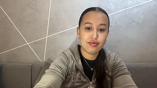 Snapshot of Dana_005 chatting on 12, 4, 2026 Dana 005 online show from 12, 4, 2026