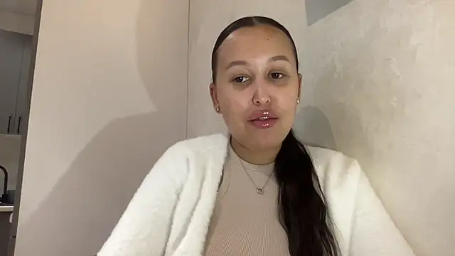Snapshot of Dana_005 chatting on 2, 5, 2026 Dana 005 online show from 2, 5, 2026