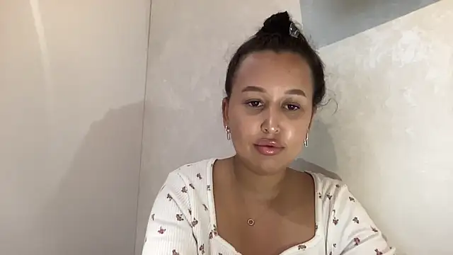 Snapshot of Dana_005 chatting on 27, 5, 2026 Dana 005 online show from 27, 5, 2026