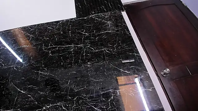 Michel Flores online show from 18, 4, 2026