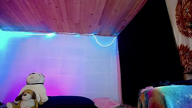 NikollThoms online show from 14, 3, 2026