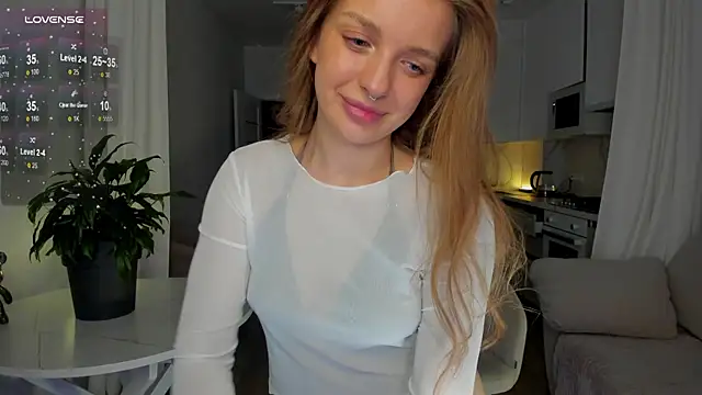 Snapshot of toffeepads1 chatting on 24, 7, 2026 toffeepads1 online show from 24, 7, 2026