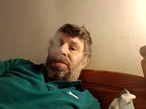 Snapshot of stud2512 chatting on 27, 2, 2026 stud2512 online show from 27, 2, 2026