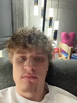 Snapshot of PAPITRVN chatting on 2, 3, 2026 PAPITRVN online show from 2, 3, 2026