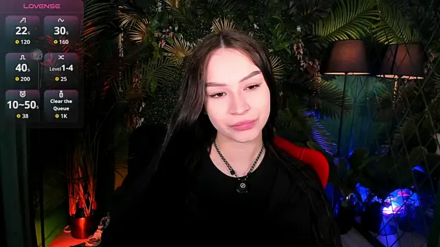 Snapshot of SatiraLux chatting on 15, 5, 2026 SatiraLux online show from 15, 5, 2026