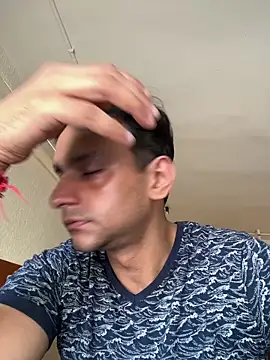 online4u08 online show from 25, 3, 2026