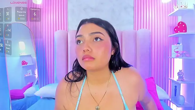 ArianaRougee online show from 14, 7, 2026