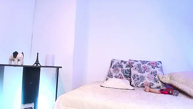 Snapshot of VanessaBels_ chatting on 3, 3, 2026 VanessaBels online show from 3, 3, 2026