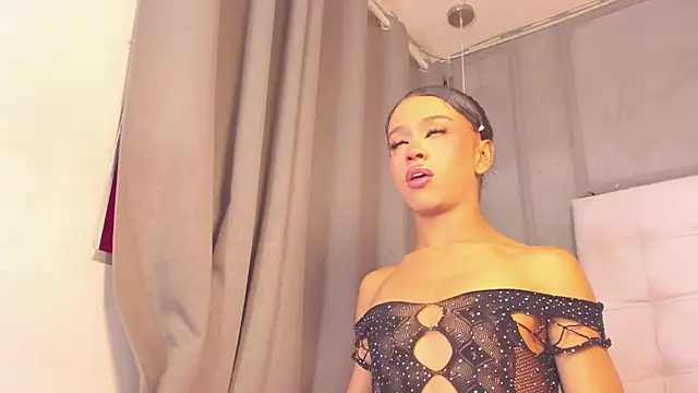 Snapshot of im_aliisson chatting on 2, 3, 2026 im aliisson online show from 2, 3, 2026