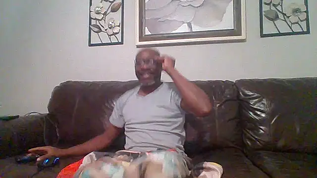 Snapshot of TerryStyles chatting on 30, 5, 2026 TerryStyles online show from 30, 5, 2026