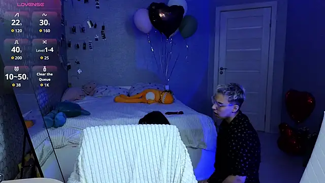 LuxuryLoverss online show from 29, 3, 2026