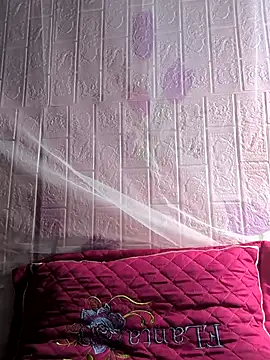 juicy-milu online show from 23, 3, 2026