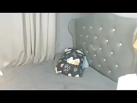 Snapshot of Ela_Rossie chatting on 5, 4, 2026 Ela Rossie online show from 5, 4, 2026