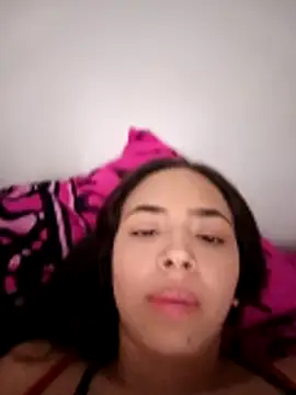 Sexy cloe outdoors online show from 17, 4, 2026