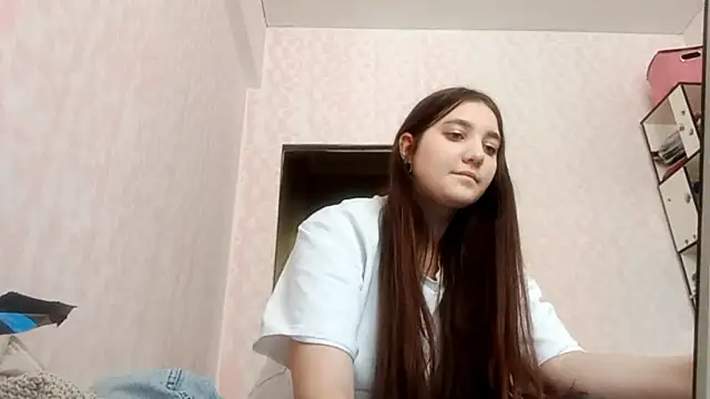 Snapshot of JanineThielman chatting on 2, 3, 2026 JanineThielman online show from 2, 3, 2026