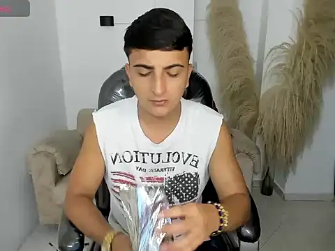 Snapshot of oliver_kooper21 chatting on 26, 2, 2026 oliver kooper21 online show from 26, 2, 2026