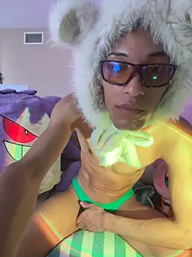 Snapshot of Beautiful4monsterz chatting on 22, 2, 2026 Beautiful4monsterz online show from 22, 2, 2026