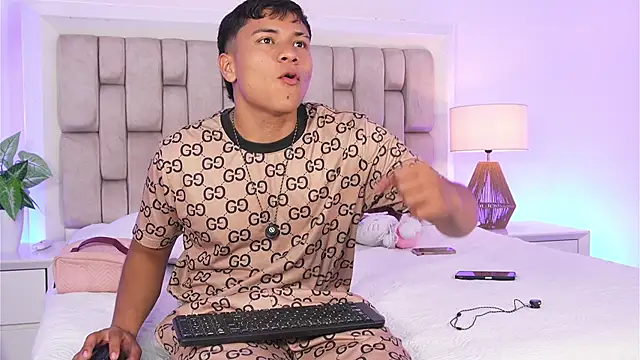 jordan thompson online show from 8, 4, 2026