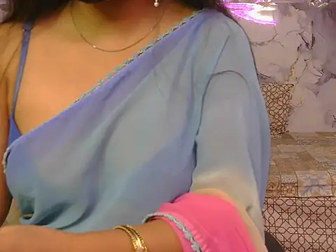 Snapshot of Aayesha-queen chatting on 2, 6, 2026 Aayesha-queen online show from 2, 6, 2026