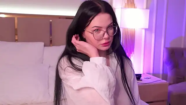 Snapshot of CindyMil chatting on 17, 5, 2026 CindyMil online show from 17, 5, 2026