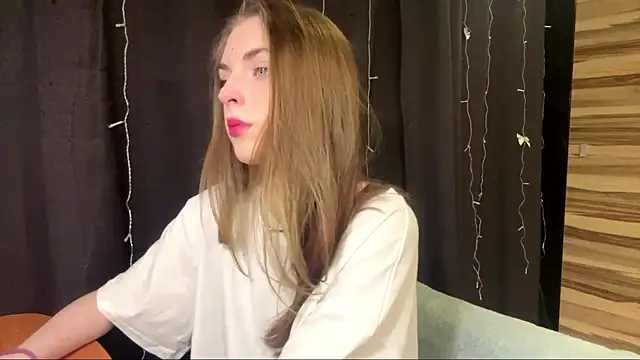 Snapshot of PollyDream chatting on 26, 2, 2026 PollyDream online show from 26, 2, 2026