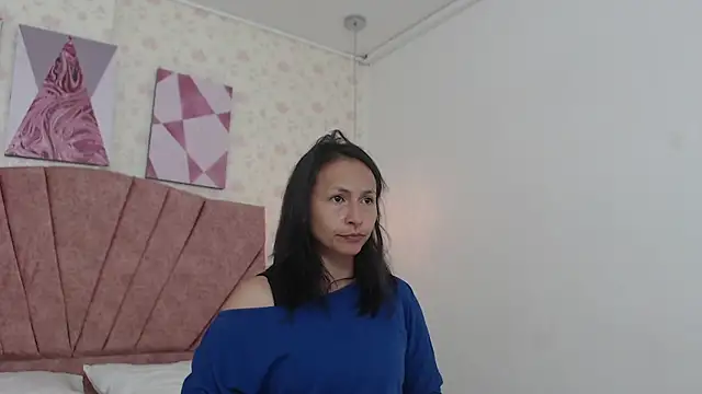 Snapshot of Nina_Moom chatting on 24, 2, 2026 Nina Moom online show from 24, 2, 2026