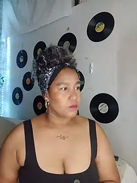 Snapshot of medusafox_ chatting on 20, 4, 2026 medusafox online show from 20, 4, 2026