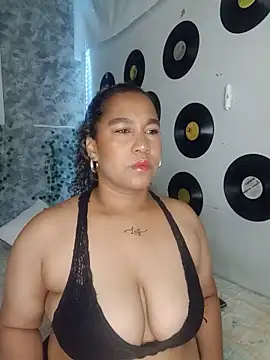 Snapshot of medusafox_ chatting on 10, 5, 2026 medusafox online show from 10, 5, 2026