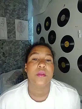 Snapshot of medusafox_ chatting on 18, 6, 2026 medusafox online show from 18, 6, 2026