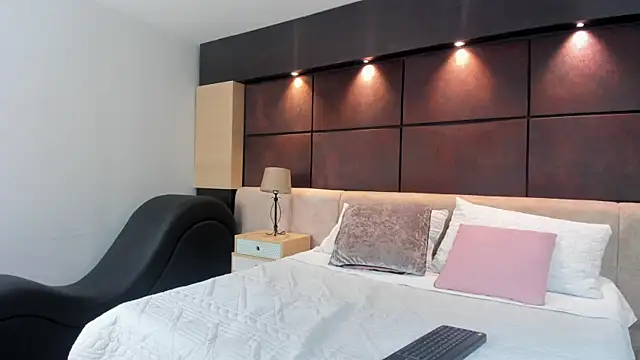 NatashaSanchez online show from 28, 2, 2026