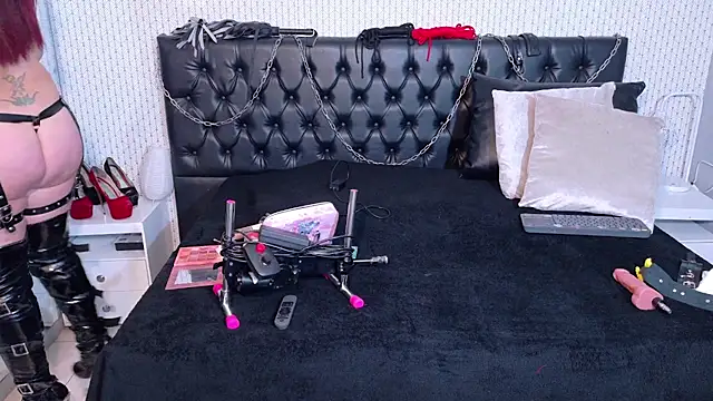 Snapshot of MollyRubio chatting on 17, 7, 2026 MollyRubio online show from 17, 7, 2026