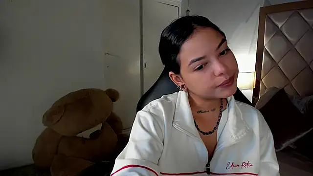 Snapshot of dulce_lyraa1 chatting on 12, 6, 2026 dulce lyraa1 online show from 12, 6, 2026