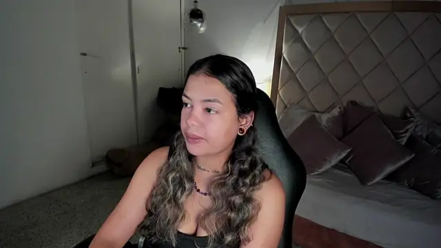 Snapshot of dulce_lyraa1 chatting on 17, 6, 2026 dulce lyraa1 online show from 17, 6, 2026